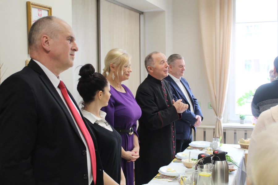 1.Burmistrz Miasta i Gminy Gryfino, Pani z wydziału Edukacji i Spraw Społecznych, Kierownik ŚDS w Gryfinie, Ks. Proboszcz kan.