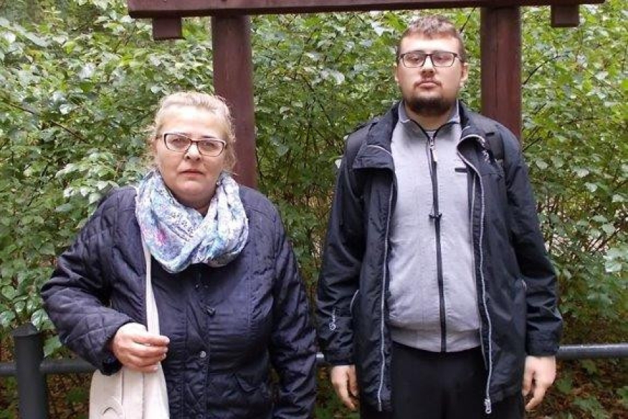 Dwójka uczestników na tle Szczecińskiego parku krajobrazowego